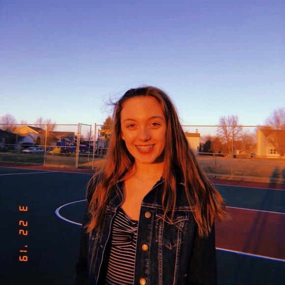 Meet your Posher, Hannah - Picture 1 of 1